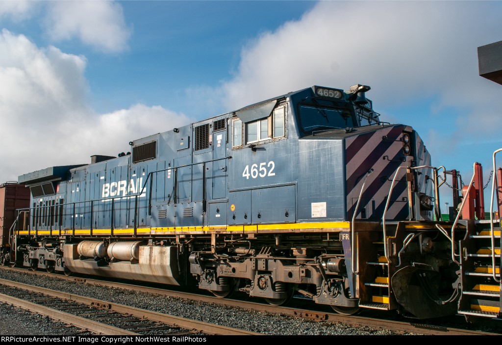 BCOL 4652
